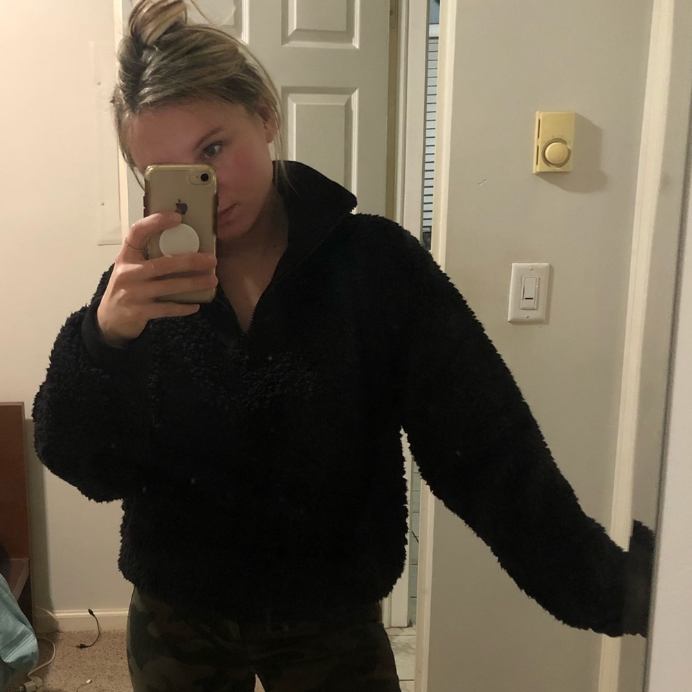 Cozy Sherpa — gently worn size medium